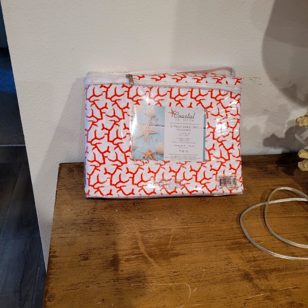 New Coastal Cillection Coral Twin Bed Sheet Set